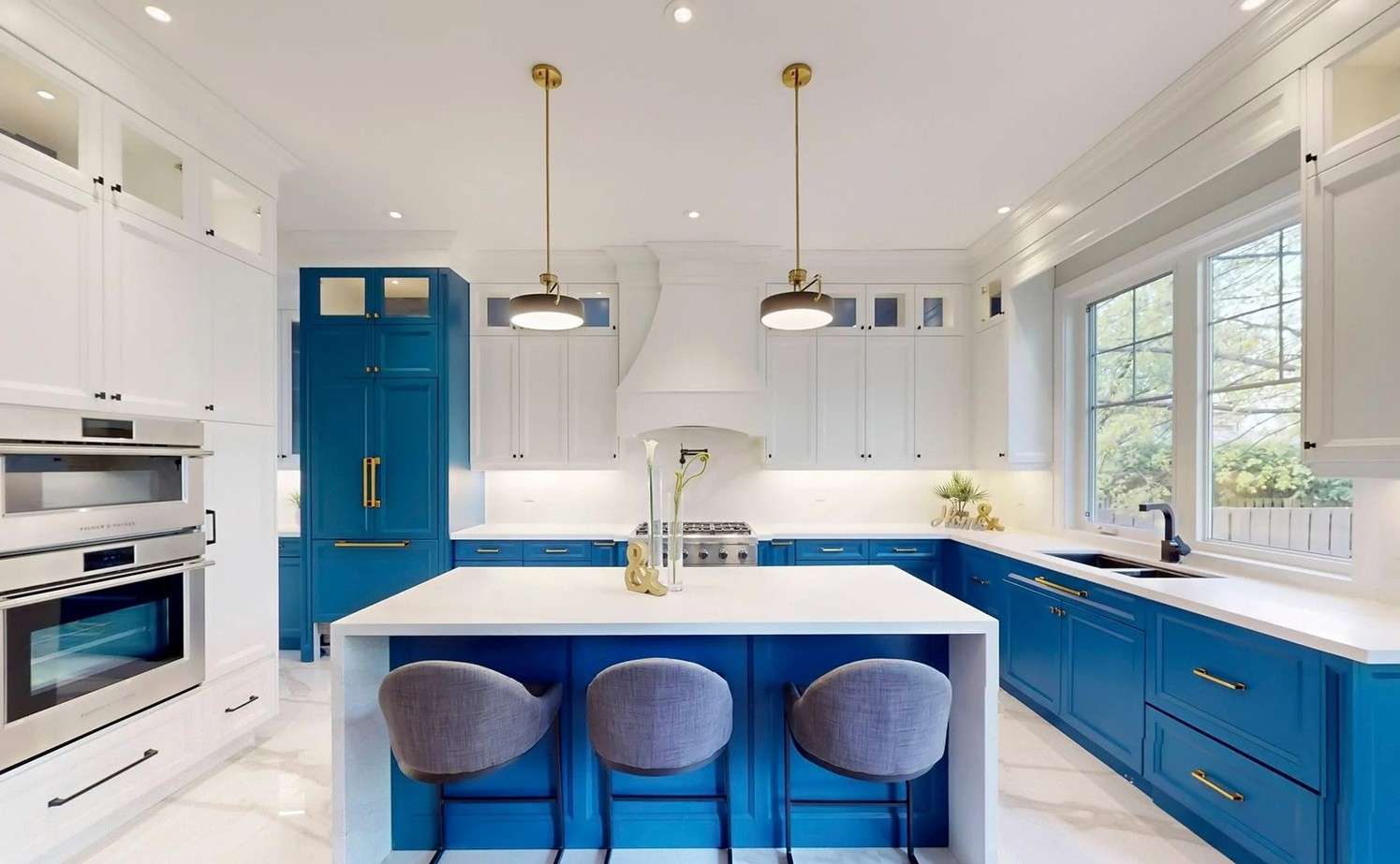 Custom Home – Oakville image 2
